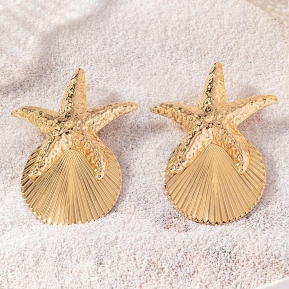 Golden Starfish Shell Earrings - Picture 4 of 8